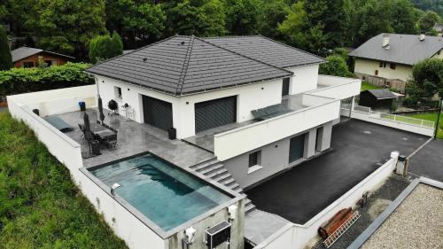 Πισίνα στο ή κοντά στο Appartement Le Cocon Proche Station Ski-Piscine