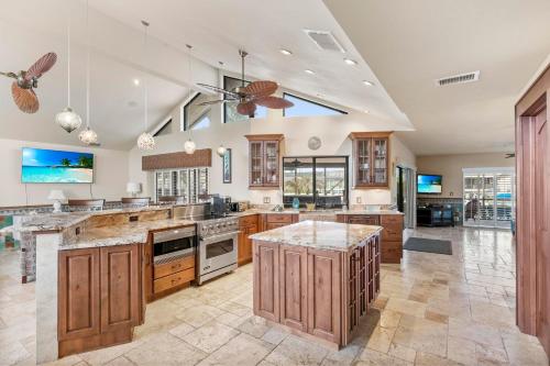 Kuchyň nebo kuchyňský kout v ubytování Modern Tranquility Flair