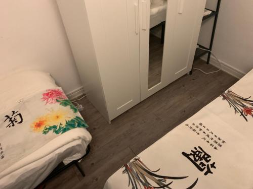 Huawei Shared Home - Wellness- LGBT- 1 min Metro to Linate aeroport - Later Check-in After at 19 - no people do not respect the time - no people do not come back for sleep before midnight 24