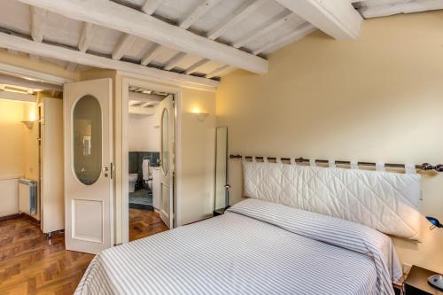 Trastevere Attic with Terrace