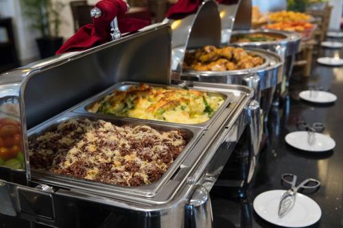 Jídlo v hotelu nebo okolí