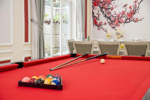 Bàn bi-da tại Villa INDOCHINA 7 bed room