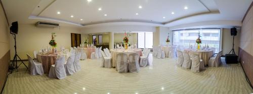 Gambar di galeri bagi Madison Hotel PHL di Iloilo City