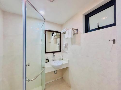Ένα μπάνιο στο Moon Hotel Apt 3 Pham Tuan Tai