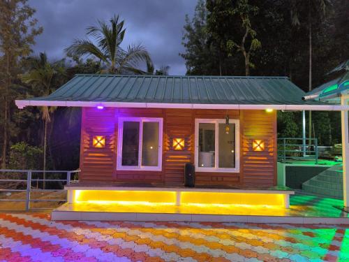 Budova, kde se chata nachází