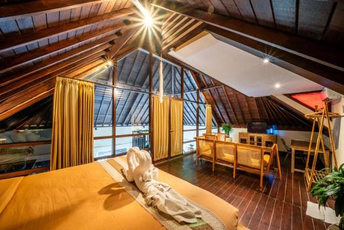 Voodi või voodid majutusasutuse Canggu Shortcut Stay - Walk to Beach, Finns, Atlas toas