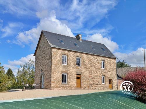 Το κτήριο όπου στεγάζεται  η παραθεριστική κατοικία