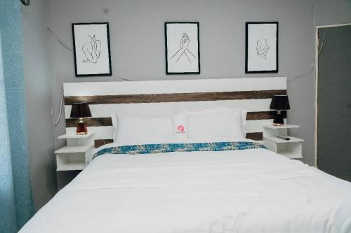 Ένα ή περισσότερα κρεβάτια σε δωμάτιο στο One Apartment