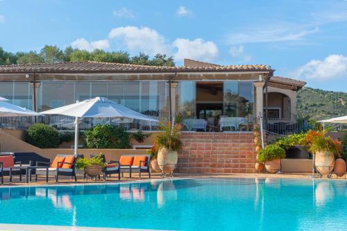 La pileta dentro o cerca de Felix Hotels - Country Resort Parco degli Ulivi