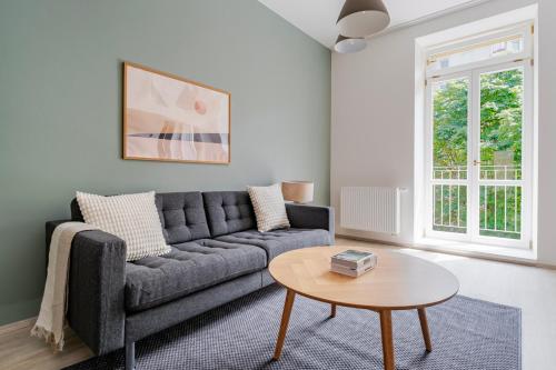 Blueground Nusle balcony nr Vyšehrad PRG-74