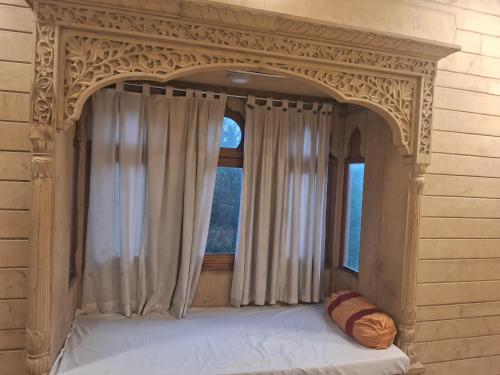 Ένα ή περισσότερα κρεβάτια σε δωμάτιο στο Hostel city views