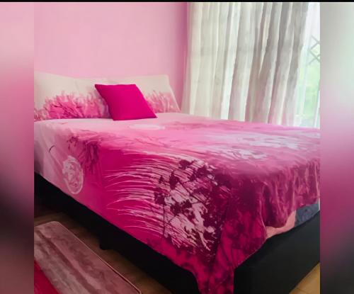 Ένα ή περισσότερα κρεβάτια σε δωμάτιο στο Halaal On The Vaal