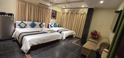 Fotografie z fotogalerie ubytování Hotel KSR Grand v destinaci Srikalahasti