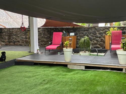 Gambar di galeri bagi Quiet, Zen garden 5 min to airport ocean view di Saint-Paul