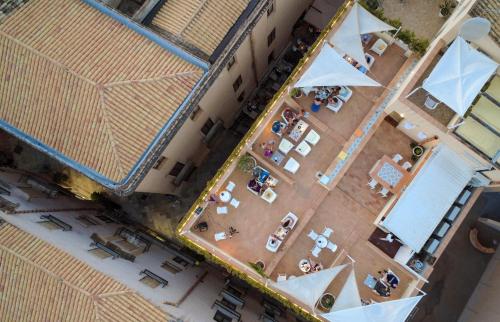 an overhead view of a courtyard of a building at BADIA NUOVA Apart Hotel in Trapani