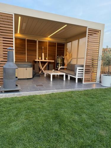 Patio nebo venkovní prostory v ubytování B&B - Privé Wellness Moonlight