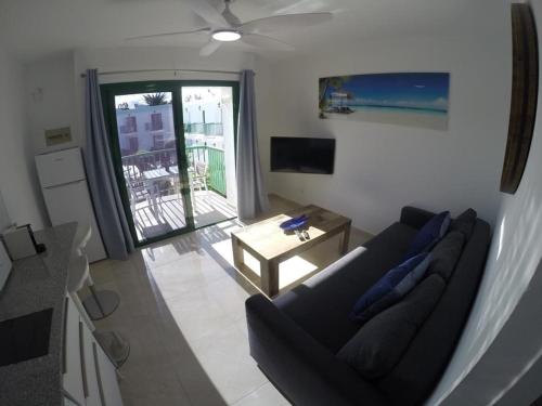 Cozy apartment with pool view