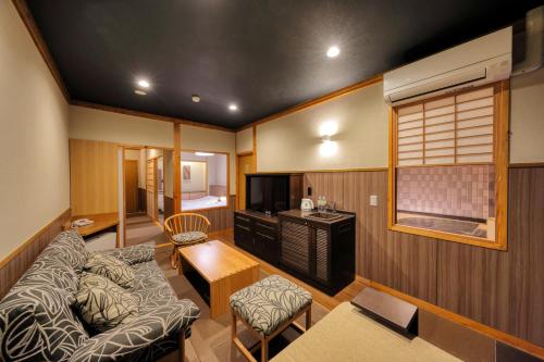 Miyama Ouan