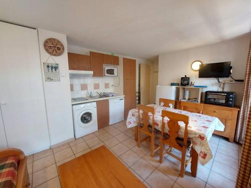 Appart famille 4 pers. Piscine chauffée Cauterets - FR-1-812-59