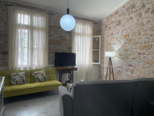 Sphinx Apartments - A