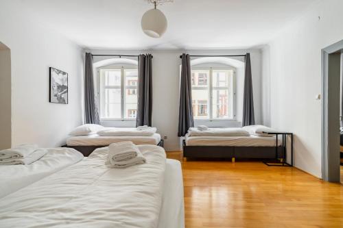 homy Downtown Elegance