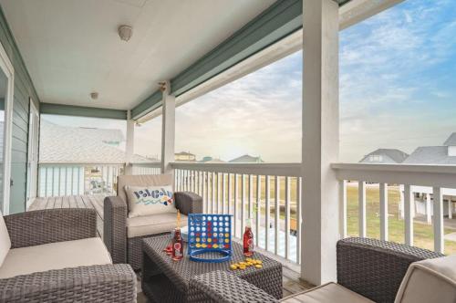 Μπαλκόνι ή βεράντα στο Texas Sun- A Pet-friendly Gulf View Haven