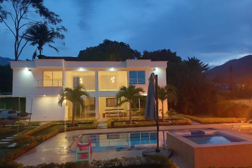 Πισίνα στο ή κοντά στο Finca mirador del sol