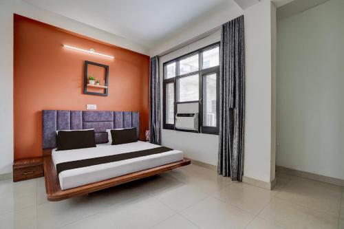 Postel nebo postele na pokoji v ubytování SPOT ON Hotel Mezbaani