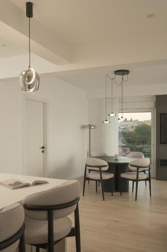 Metro Acropolis, 117sqm luxury 3BDR, SuperViewAthens