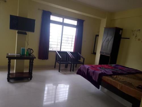 TV a/nebo společenská místnost v ubytování December Holiday inn 5 Bedroom House with kitchen