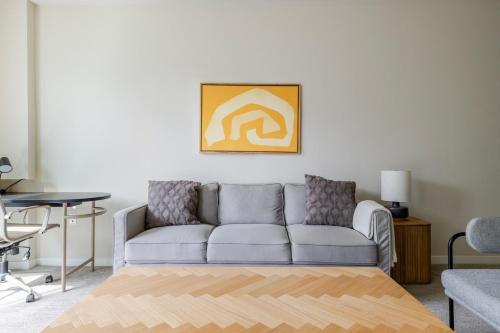 Φωτογραφία από το άλμπουμ του Blueground Rivermark pool nr Central Park SFO-1773 σε Agnew