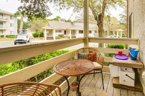 Walk to Folly Field Beach: Coastal Home w/ Grill photo 25