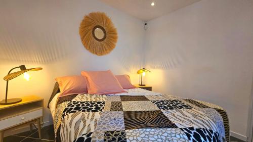 Logement avec jardin 5mn plage et Village de Noël