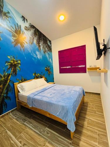 a bedroom with a bed with a red shutter at Jardinhabs - JARDÍN in Filandia
