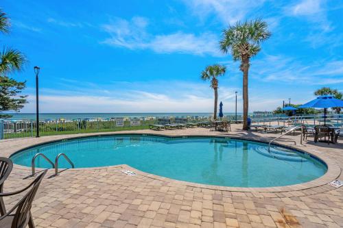 Бассейн в Roxanne Towers Penthouse 6 - Oceanfront или поблизости