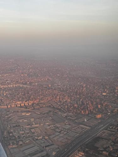 Άποψη από ψηλά του Reads Avenue - Luxury Ground Floor Studio - Next Door to H&A Social Club