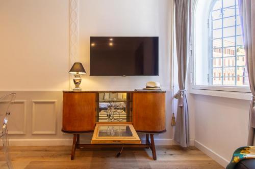 Crispi 30 Stylish Apartment
