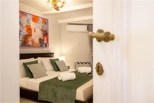 Crispi 30 Stylish Apartment