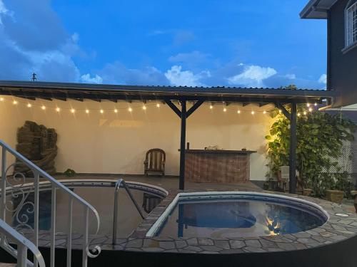 Trébol House Hostel