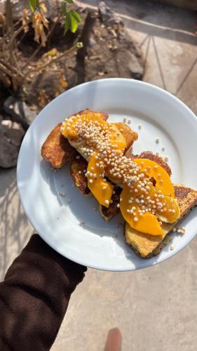 Jídlo v hostelu nebo okolí