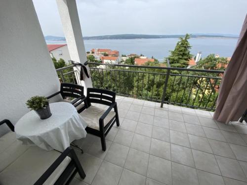 Duga House Room S6