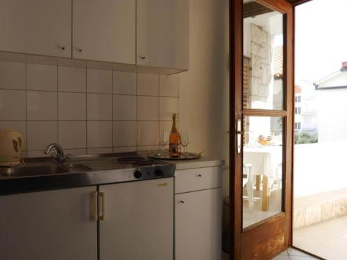 Dugi Rat Seaside Apartments - 2 Bedroom 3