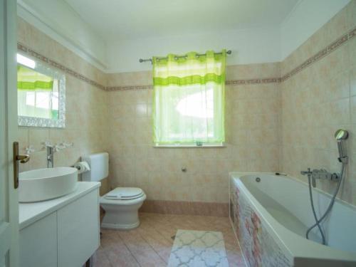 Ένα μπάνιο στο Studio apartment