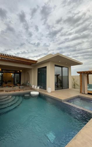 Piscina a Paradise Vine o a prop