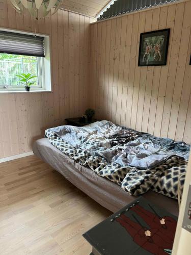 Katil atau katil-katil dalam bilik di Front-Row Summerhouse With View And Big Garden