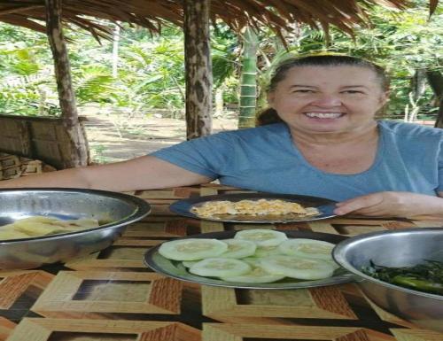 Makanan di atau berdekatan homestay