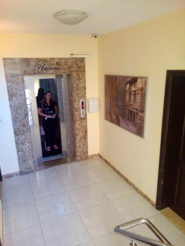 Galería fotográfica de The Place Apartments en Amán