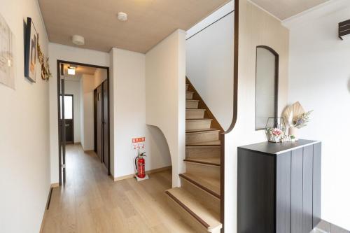 Φωτογραφία από το άλμπουμ του 戸建て貸切 無料駐車場有 名古屋城まで車で10分 στη Ναγκόγια