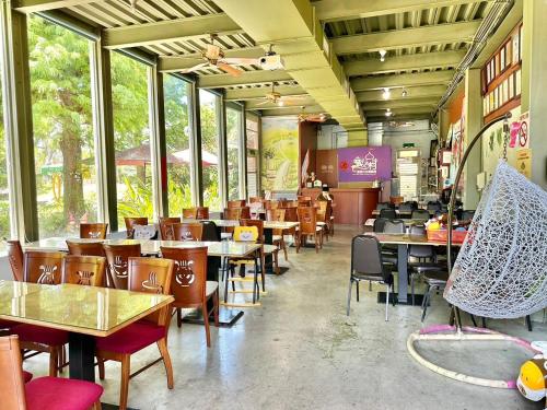 Εστιατόριο ή άλλο μέρος για φαγητό στο Pink Castle House