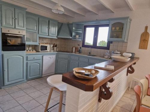 O bucătărie sau chicinetă la Villa Corail Gorge